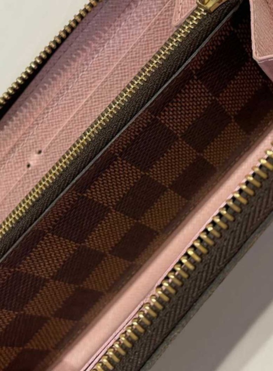 ルイヴィトン ダミエ ポルトフォイユ クレマンス（ブランド財布・小物）の商品画像 - 査定依頼日：2025年11月13日 - 最高査定価格：10,000円