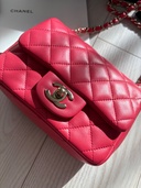 ミニフラップバック（ブランドバッグ）の商品画像 - 査定依頼日：2026年1月31日 - 最高査定価格：400,000円