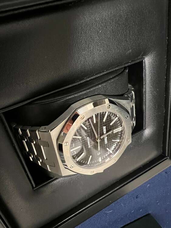 オーデマピゲ ロイヤルオーク （高級時計）の商品画像 - 査定依頼日：2025年3月29日 - 最高査定価格：4,600,000円