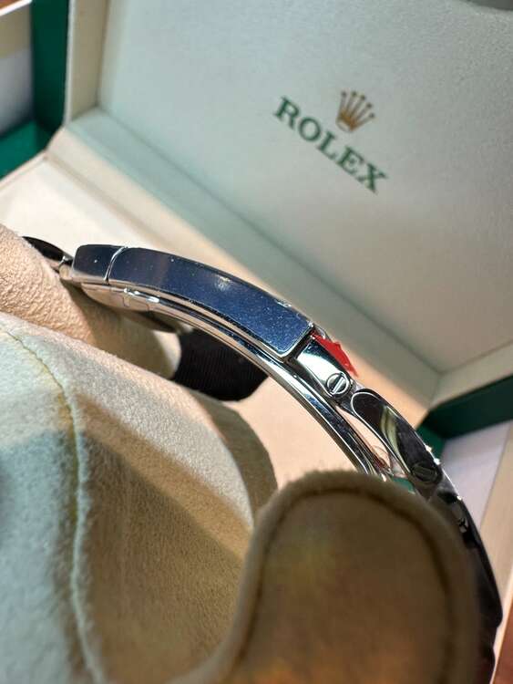 ロレックス パーペチュアル 126000（高級時計）の商品画像 - 査定依頼日：2025年2月6日 - 最高査定価格：1,500,000円