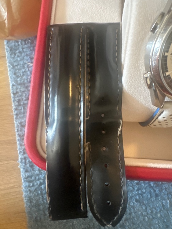 28133081（高級時計）の商品画像 - 査定依頼日：2025年6月15日 - 最高査定価格：450,000円