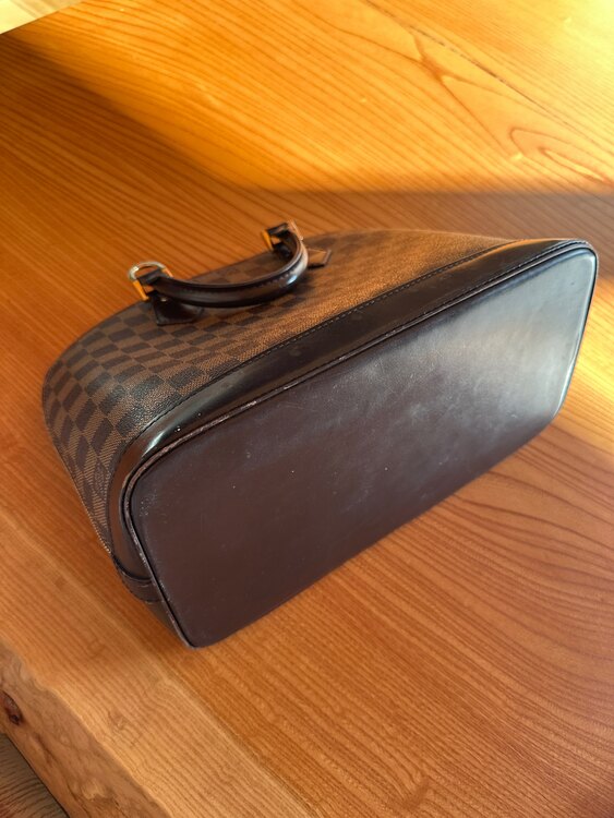 ルイヴィトン アルマ （ブランドバッグ）の商品画像 - 査定依頼日：2025年1月31日 - 最高査定価格：60,000円