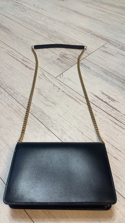 セリーヌ  （ブランドバッグ）の商品画像 - 査定依頼日：2025年8月12日 - 最高査定価格：220,000円