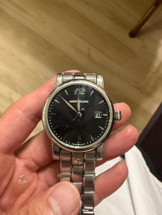 Montblanc Star（モンブラン スター）デイト オートマティック（高級時計）の商品画像 - 査定依頼日：2025年9月20日 - 最高査定価格：15,000円