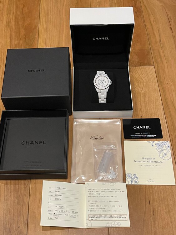 J12 ファントム（高級時計）の商品画像 - 査定依頼日：2025年5月15日 - 最高査定価格：550,000円