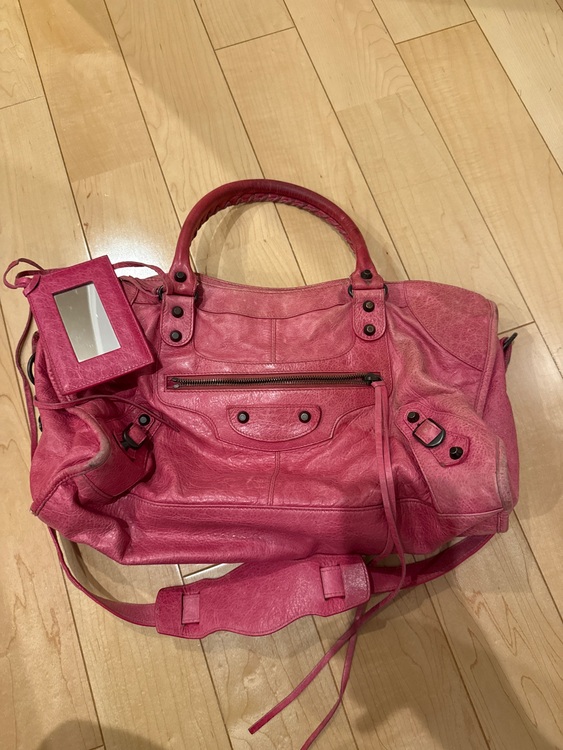 バレンシアガ ボリード （ブランドバッグ）の商品画像 - 査定依頼日：2025年9月2日 - 最高査定価格：35,000円