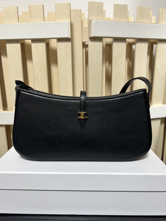 セリーヌ  （ブランドバッグ）の商品画像 - 査定依頼日：2026年2月20日 - 最高査定価格：205,000円