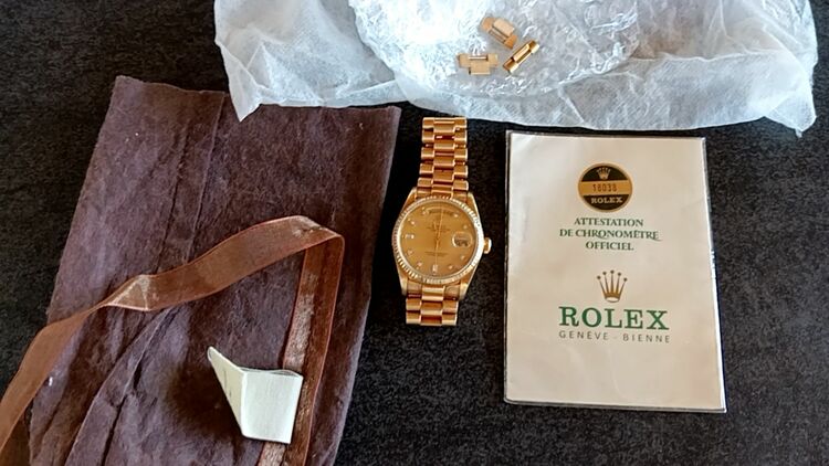 ロレックス デイデイト 18038（高級時計）の商品画像 - 査定依頼日：2025年8月31日 - 最高査定価格：2,550,000円