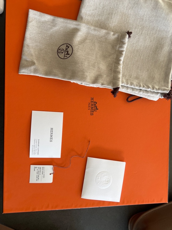 トリヨン　クレマンス　エトゥープ（ブランドバッグ）の商品画像 - 査定依頼日：2026年1月21日 - 最高査定価格：450,000円