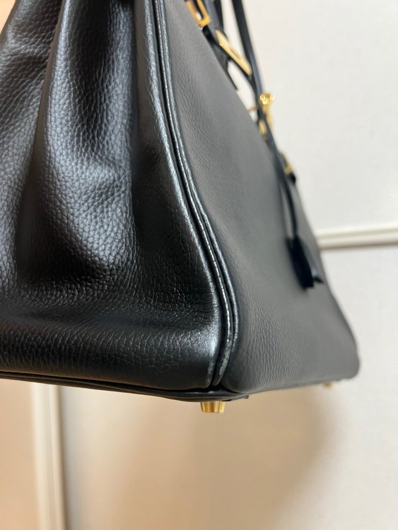 バーキン40 ゴールド金具　ブラック（ブランドバッグ）の商品画像 - 査定依頼日：2023年2月14日 - 最高査定価格：905,000円