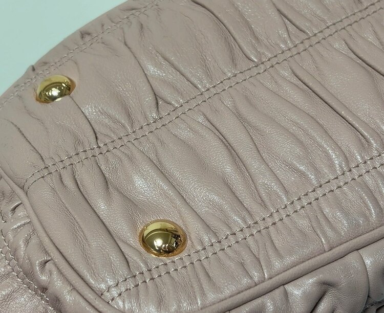 プラダ  （ブランドバッグ）の商品画像 - 査定依頼日：2025年2月23日 - 最高査定価格：70,000円