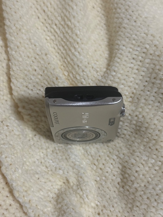 Nikon COOLPIX A100（カメラ）の商品画像 - 査定依頼日：2026年8月5日 - 最高査定価格：7,000円