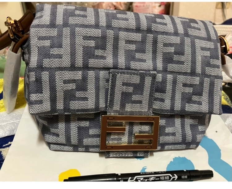 フェンディ  （ブランドバッグ）の商品画像 - 査定依頼日：2025年10月14日 - 最高査定価格：180,000円