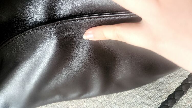 ボッテガ・ヴェネタ  （ブランドバッグ）の商品画像 - 査定依頼日：2025年10月20日 - 最高査定価格：250,000円