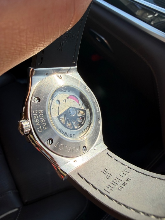 ウブロ クラシックフュージョン 110524（高級時計）の商品画像 - 査定依頼日：2026年3月4日 - 最高査定価格：580,000円