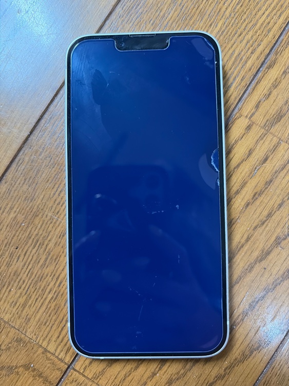 iPhone13（スマホ）の商品画像 - 査定依頼日：2026年5月28日 - 最高査定価格：32,000円