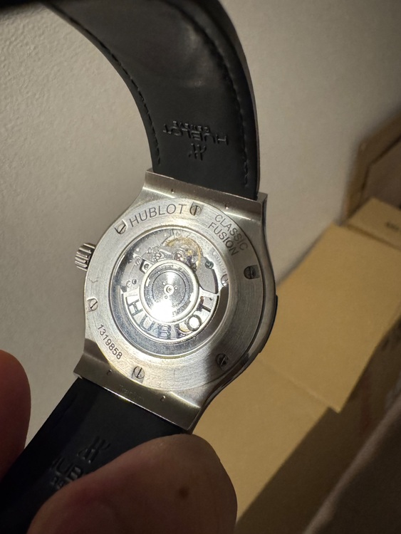 ウブロ クラシックフュージョン も（高級時計）の商品画像 - 査定依頼日：2025年6月15日 - 最高査定価格：560,000円