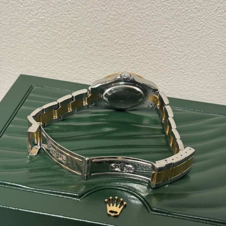 ROLEX ヨットマスター 168623 シルバー コンビ 箱保証書付（高級時計）の商品画像 - 査定依頼日：2026年10月20日 - 最高査定価格：1,000,000円