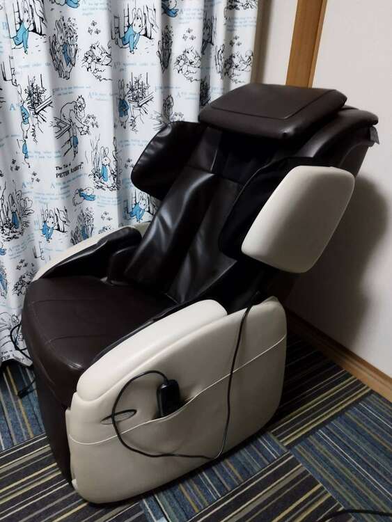 フジ医療器マッサージチェアTR－20（ベージュ×ブラウン）（家電）の商品画像 - 査定依頼日：2025年3月15日 - 最高査定価格：3,000円