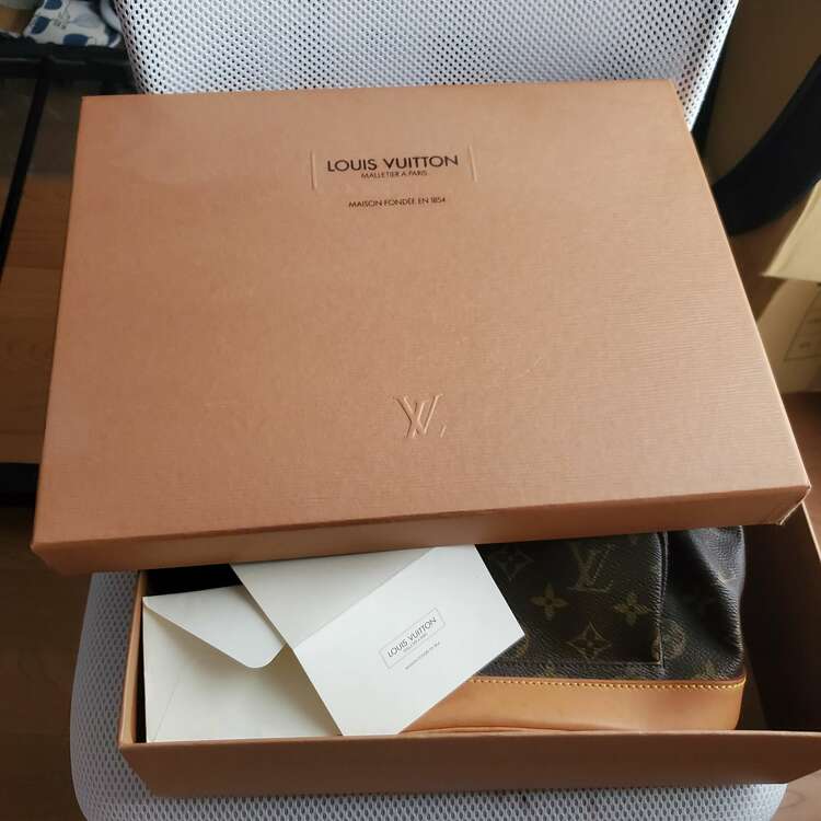 ルイヴィトン モノグラム （ブランドバッグ）の商品画像 - 査定依頼日：2025年3月31日 - 最高査定価格：130,000円