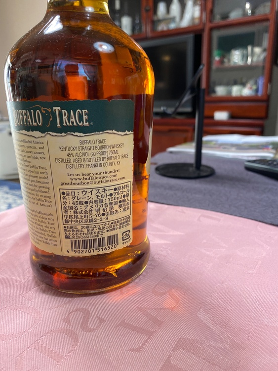 Buffalo trace（お酒）の商品画像 - 査定依頼日：2026年8月31日 - 最高査定価格：2,000円