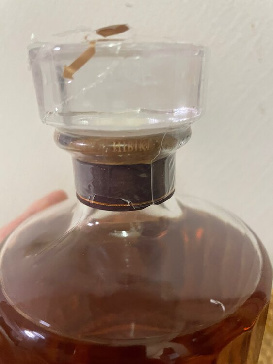 ウイスキー サントリー響 （お酒）の商品画像 - 査定依頼日：2025年3月28日 - 最高査定価格：25,000円