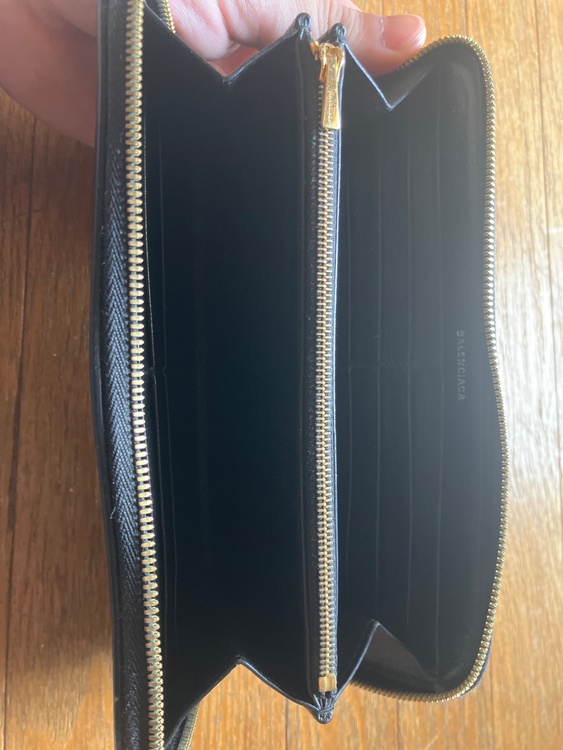 バレンシアガ  （ブランドバッグ）の商品画像 - 査定依頼日：2026年3月30日 - 最高査定価格：100,000円