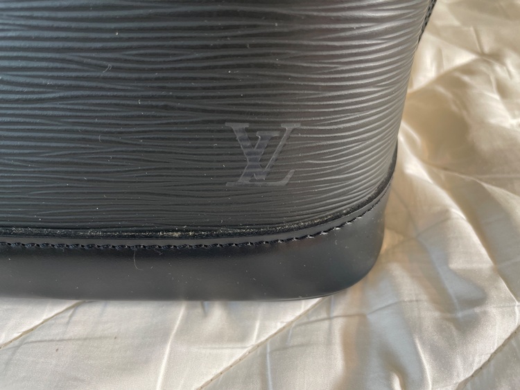 アルマ（ブランドバッグ）の商品画像 - 査定依頼日：2025年10月7日 - 最高査定価格：90,000円