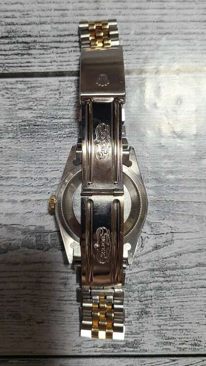 正規品 ROLEX ロレックス デイトジャスト 16233G E番 10Pダイヤ（高級時計）の商品画像 - 査定依頼日：2025年5月23日 - 最高査定価格：1,080,000円