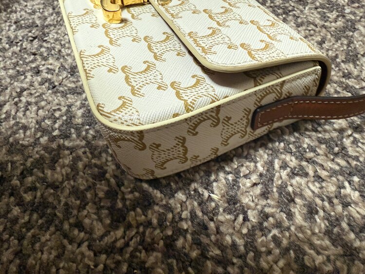 セリーヌ  （ブランドバッグ）の商品画像 - 査定依頼日：2025年4月29日 - 最高査定価格：180,000円