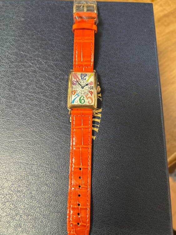 フランクミュラー ロングアイランド 902OZCORORDREAMS5（高級時計）の商品画像 - 査定依頼日：2025年4月23日 - 最高査定価格：450,000円