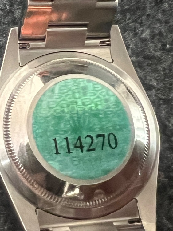 エクスプローラー1  114270（高級時計）の商品画像 - 査定依頼日：2025年11月17日 - 最高査定価格：1,000,000円