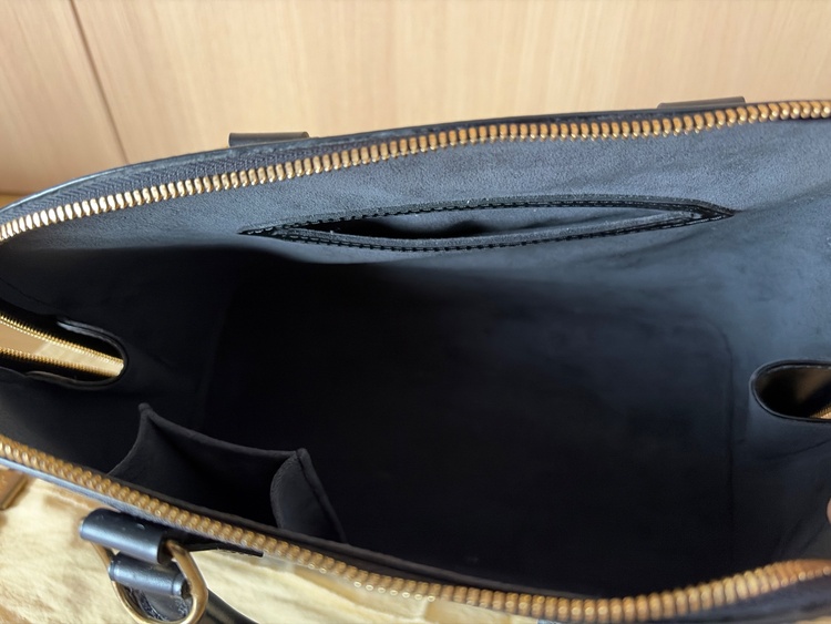 分からない（ブランドバッグ）の商品画像 - 査定依頼日：2026年10月14日 - 最高査定価格：67,000円