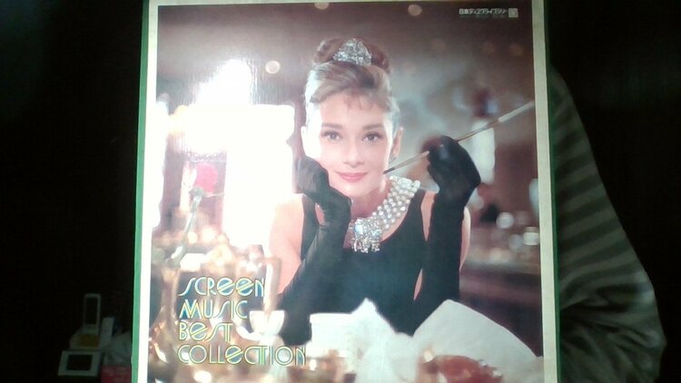 映画音楽大全集 R6652（レコード）の商品画像 - 査定依頼日：2026年3月7日 - 最高査定価格：100円