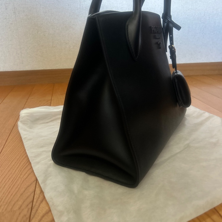 プラダ（ブランドバッグ）の商品画像 - 査定依頼日：2026年6月30日 - 最高査定価格：150,000円