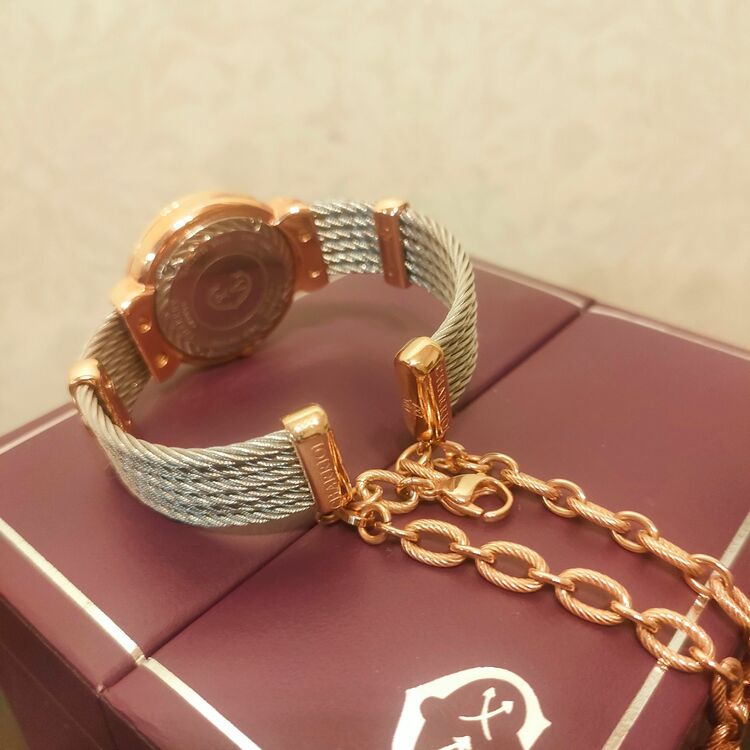 シャリオール腕時計（高級時計）の商品画像 - 査定依頼日：2025年6月13日 - 最高査定価格：100,000円