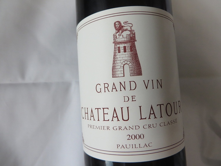 シャトーラトゥール2000年（お酒）の商品画像 - 査定依頼日：2025年8月24日 - 最高査定価格：82,000円