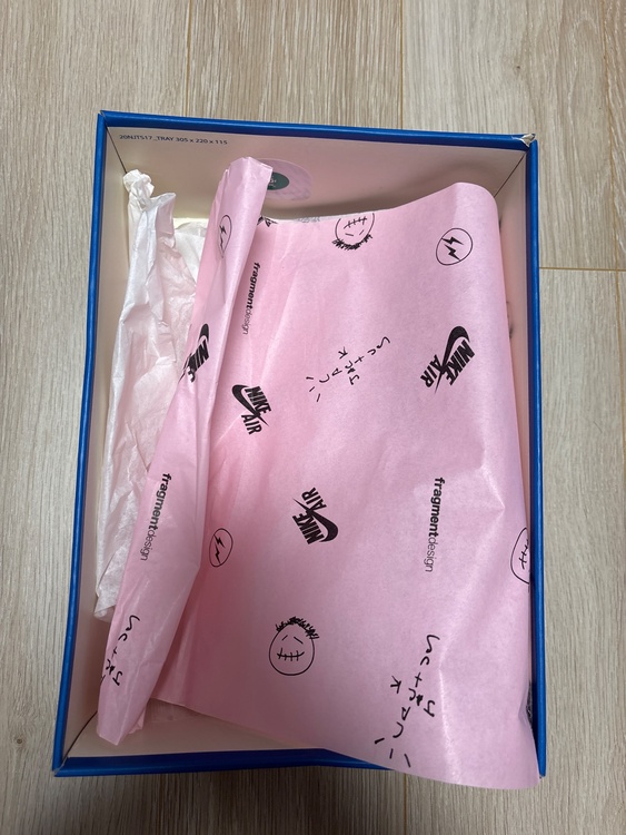 トラヴィススコット×フラグメント　ミリタリーブルー（古着・ファッション）の商品画像 - 査定依頼日：2026年9月25日 - 最高査定価格：100,000円