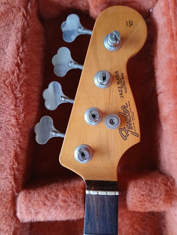 シリアル番号V082602 ＃0190209800 AM VINT62J-BAS（ピアノ・楽器・PA機材）の商品画像 - 査定依頼日：2025年12月26日 - 最高査定価格：133,000円