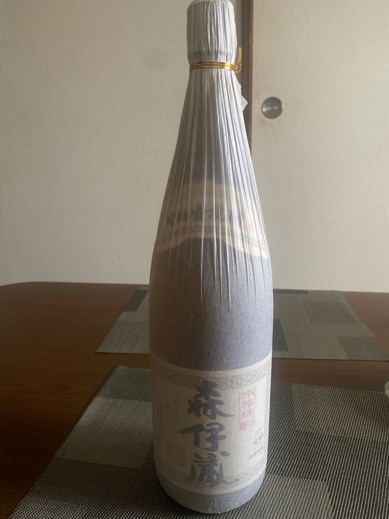 焼酎 森伊蔵 （お酒）の商品画像 - 査定依頼日：2026年5月6日 - 最高査定価格：100,000円