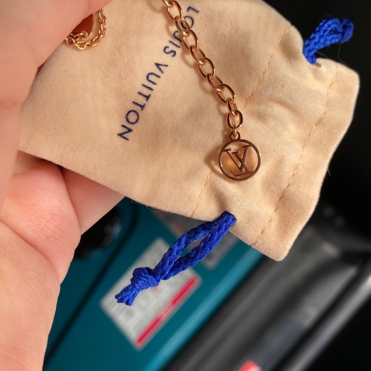 ルイヴィトン　コリエ　LVアイコニックネックレス（宝石）の商品画像 - 査定依頼日：2025年12月12日 - 最高査定価格：45,000円