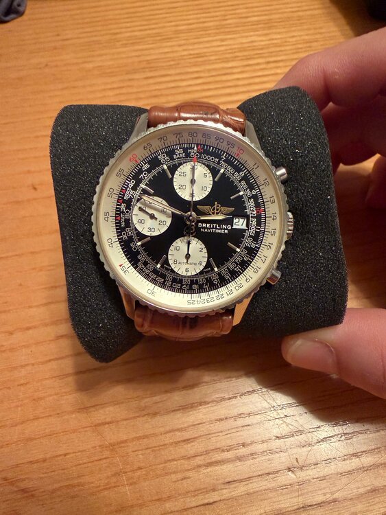 ブライトリング ナビタイマー （高級時計）の商品画像 - 査定依頼日：2026年4月8日 - 最高査定価格：600,000円