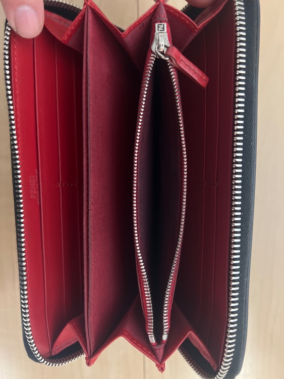 フェンディ  （ブランドバッグ）の商品画像 - 査定依頼日：2025年9月20日 - 最高査定価格：20,000円