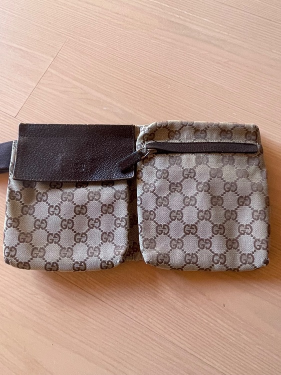 ウエストポーチ（ブランドバッグ）の商品画像 - 査定依頼日：2025年11月29日 - 最高査定価格：25,000円