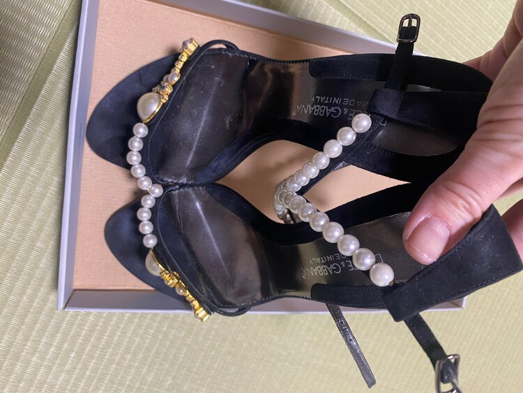 ドルチェアンドガッバーナ　ヒールサンダル（古着・ファッション）の商品画像 - 査定依頼日：2024年11月17日 - 最高査定価格：1,500円