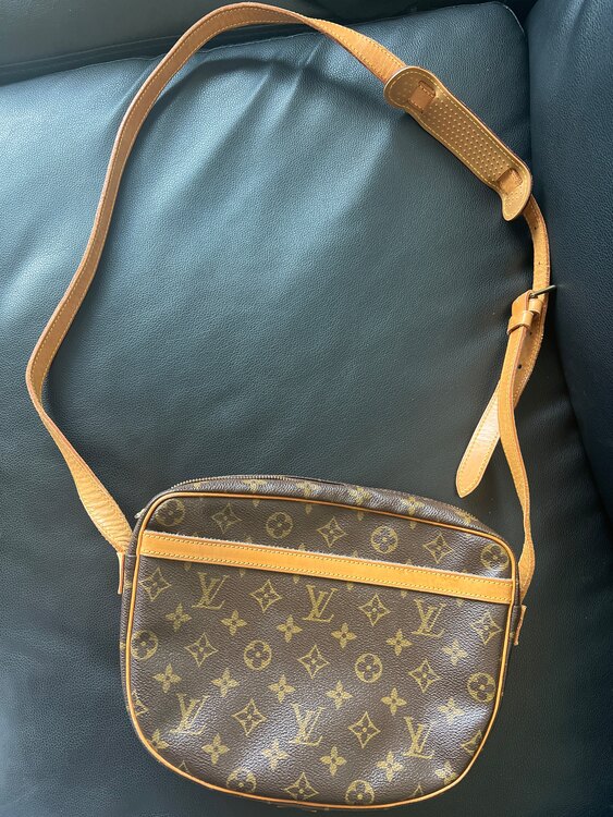 ルイヴィトン モノグラム （ブランドバッグ）の商品画像 - 査定依頼日：2025年2月5日 - 最高査定価格：40,000円