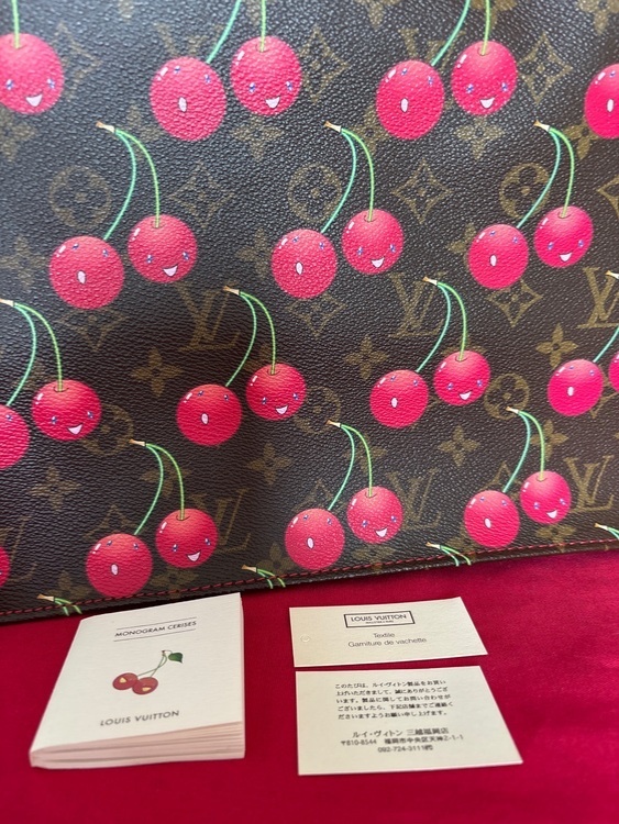 チェリーサックプラトートバッグ（ブランドバッグ）の商品画像 - 査定依頼日：2025年12月10日 - 最高査定価格：320,000円