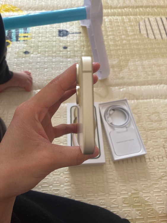 iPhone 15 256GB docomo（スマホ）の商品画像 - 査定依頼日：2026年1月29日 - 最高査定価格：68,000円