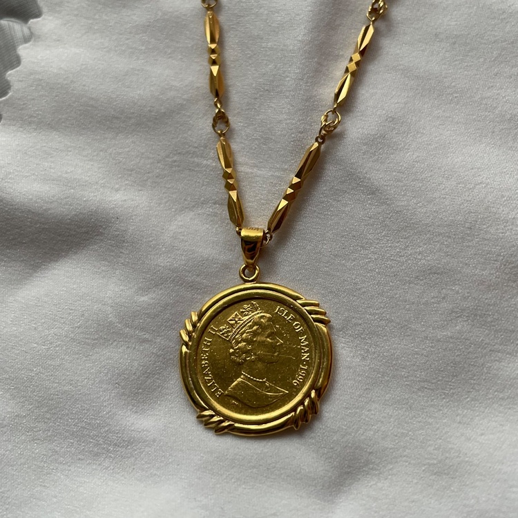 1996年のエリザベス2世のコイン ペンダント（金・貴金属）の商品画像 - 査定依頼日：2026年8月19日 - 最高査定価格：340,000円