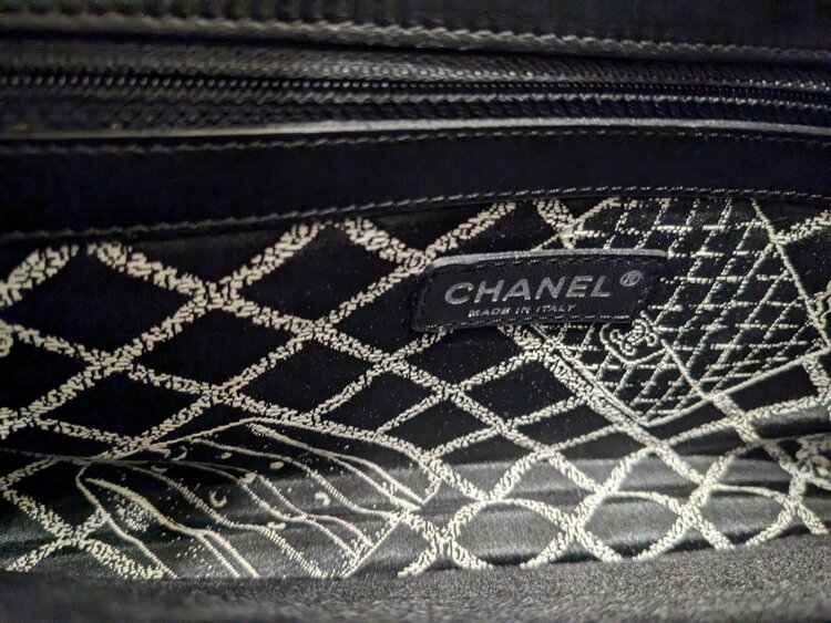 CHANELエッセンシャルトート（古着・ファッション）の商品画像 - 査定依頼日：2026年7月28日 - 最高査定価格：120,000円